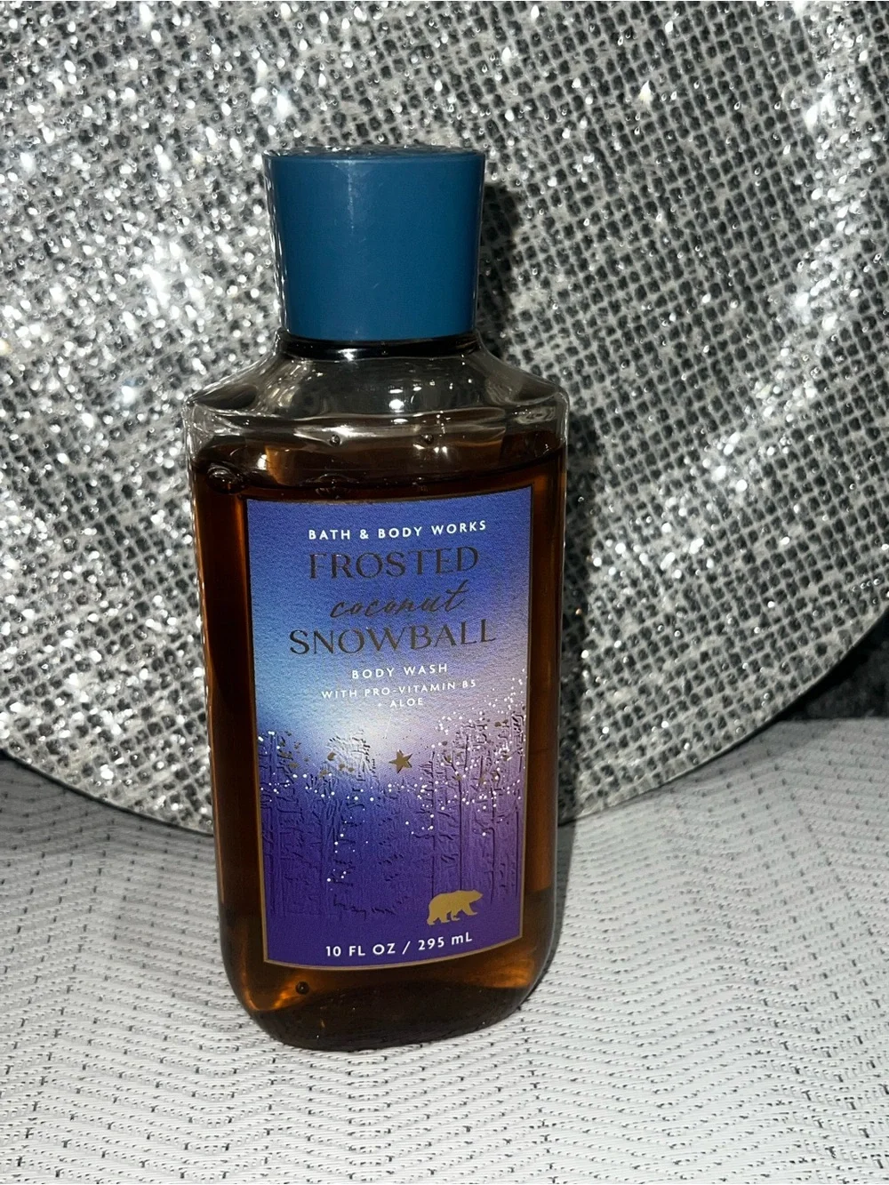 NWT Bath & Body Works Frosted Coconut Snowball Body Wash - 10 oz
